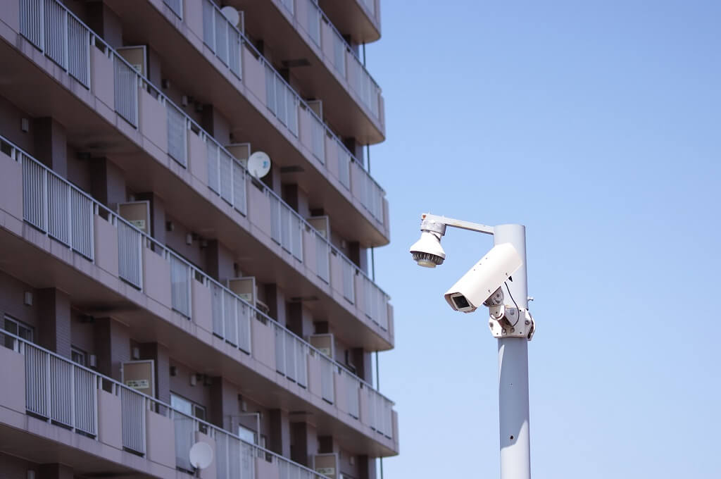 Как посмотреть городские камеры видеонаблюдения через интернет