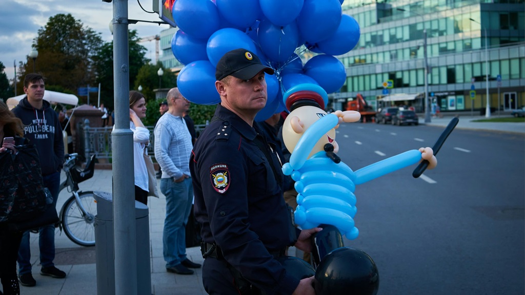 Сколько зарабатывают полицейские в России