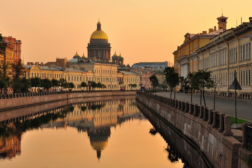 Санкт-Петербург как переехать
