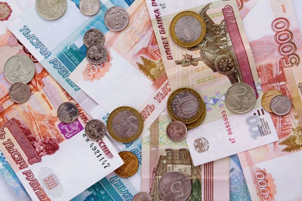 Минимальная зарплата в России в 2023 году